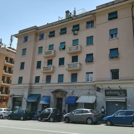 Accanto Al Gaslini Hotel Genova Eksteriør billede